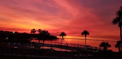 Quality Inn & Suites Gulf Breeze Bayside near Pensacola Beach