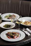 60 Hyde Park Gate Hotel