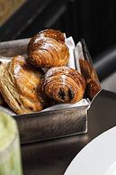 60 Hyde Park Gate Hotel