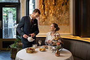 60 Hyde Park Gate Hotel