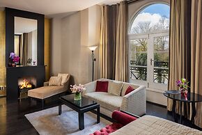 60 Hyde Park Gate Hotel