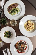 60 Hyde Park Gate Hotel