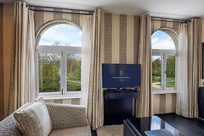 60 Hyde Park Gate Hotel