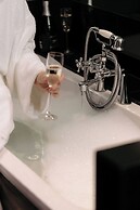 60 Hyde Park Gate Hotel