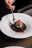 60 Hyde Park Gate Hotel