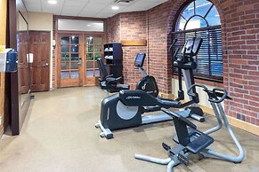 Embassy Suites by Hilton Kansas City Plaza