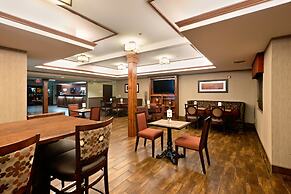 Holiday Inn Express Show Low by IHG