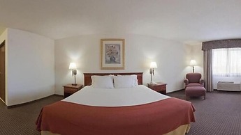 Holiday Inn Express Show Low by IHG