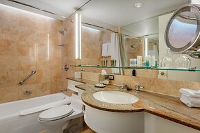 Omni Berkshire Place