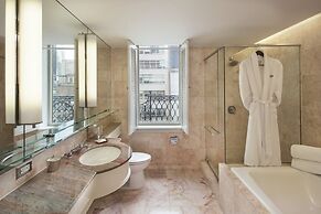 Omni Berkshire Place