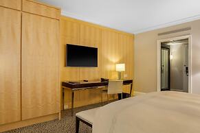 Omni Berkshire Place