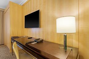 Omni Berkshire Place