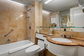 Omni Berkshire Place