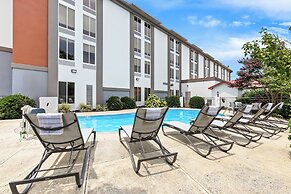 Holiday Inn Express Nashville-Hendersonville by IHG