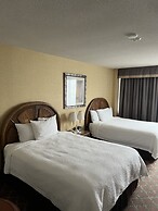 Travelodge by Wyndham Niagara Falls Fallsview
