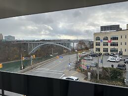 Travelodge by Wyndham Niagara Falls Fallsview