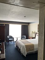 Travelodge by Wyndham Niagara Falls Fallsview