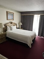 Travelodge by Wyndham Niagara Falls Fallsview