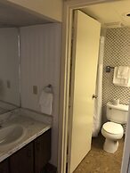 Travelodge by Wyndham Niagara Falls Fallsview