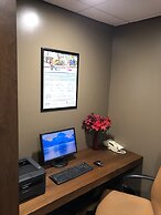 Travelodge by Wyndham Niagara Falls Fallsview