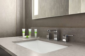 Travelodge by Wyndham Niagara Falls Fallsview