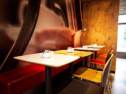 ibis Hotel Köln Centrum