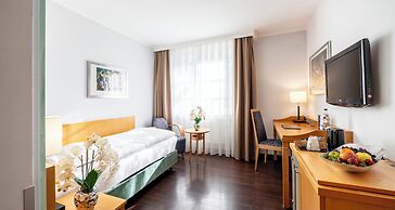 PLAZA INN Schmöker-Hof