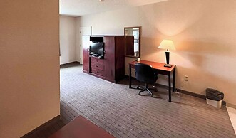 Quality Inn & Suites Grants - I-40