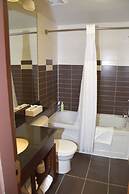 Coast Lethbridge Hotel & Conference Centre