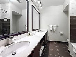 Coast Lethbridge Hotel & Conference Centre