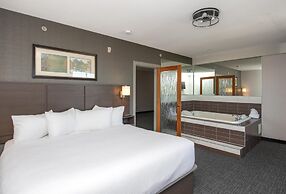 Coast Lethbridge Hotel & Conference Centre