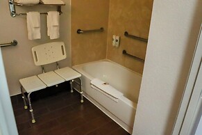 Comfort Inn & Suites Coralville - Iowa City near Iowa River Landing