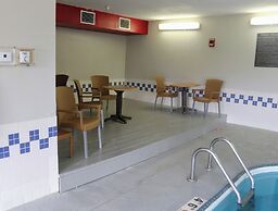 Comfort Inn & Suites Coralville - Iowa City near Iowa River Landing