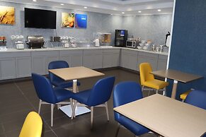 Comfort Inn & Suites Coralville - Iowa City near Iowa River Landing