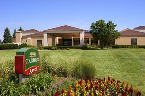 Courtyard by Marriott Chicago Deerfield