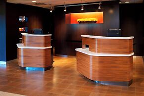Courtyard by Marriott Chicago Deerfield