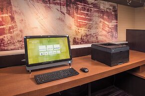 Courtyard Fairfax Fair Oaks