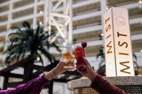 Renaissance Orlando at SeaWorld