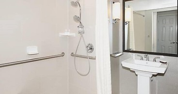 Embassy Suites by Hilton Portland Tigard