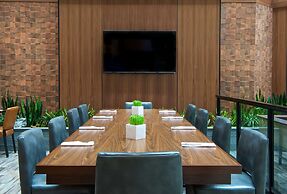 Embassy Suites by Hilton Portland Tigard