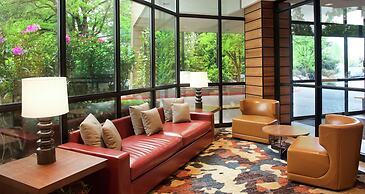 Embassy Suites by Hilton Portland Tigard