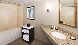 Embassy Suites by Hilton Portland Tigard