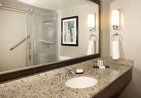 Embassy Suites by Hilton Portland Tigard