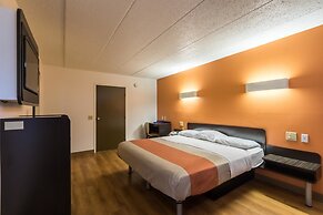 Motel 6 Crawfordsville, IN