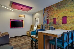 Holiday Inn Express Washington DC East - Andrews AFB by IHG