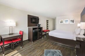 Clarion Hotel Conference Center