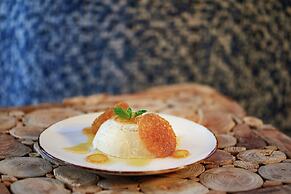 DoubleTree by Hilton Hotel Berkeley Marina