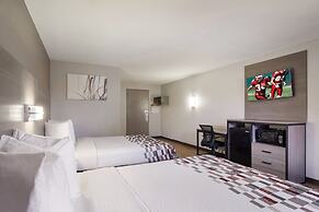 Red Roof Inn & Suites Brunswick I-95