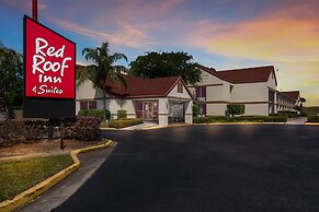 Red Roof Inn & Suites Brunswick I-95