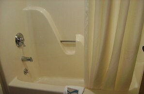 All American Inn and Suites